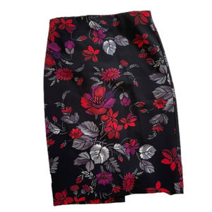 NWOT Floral Pencil skirt​